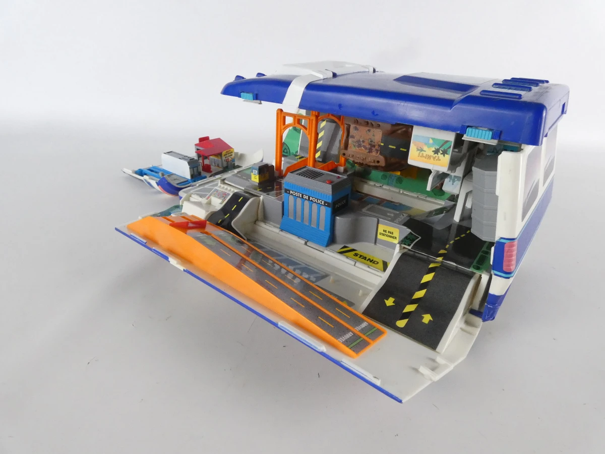 Galoob voertuigen: Supervan City bus, vliegtuig en helikopter - foto 8
