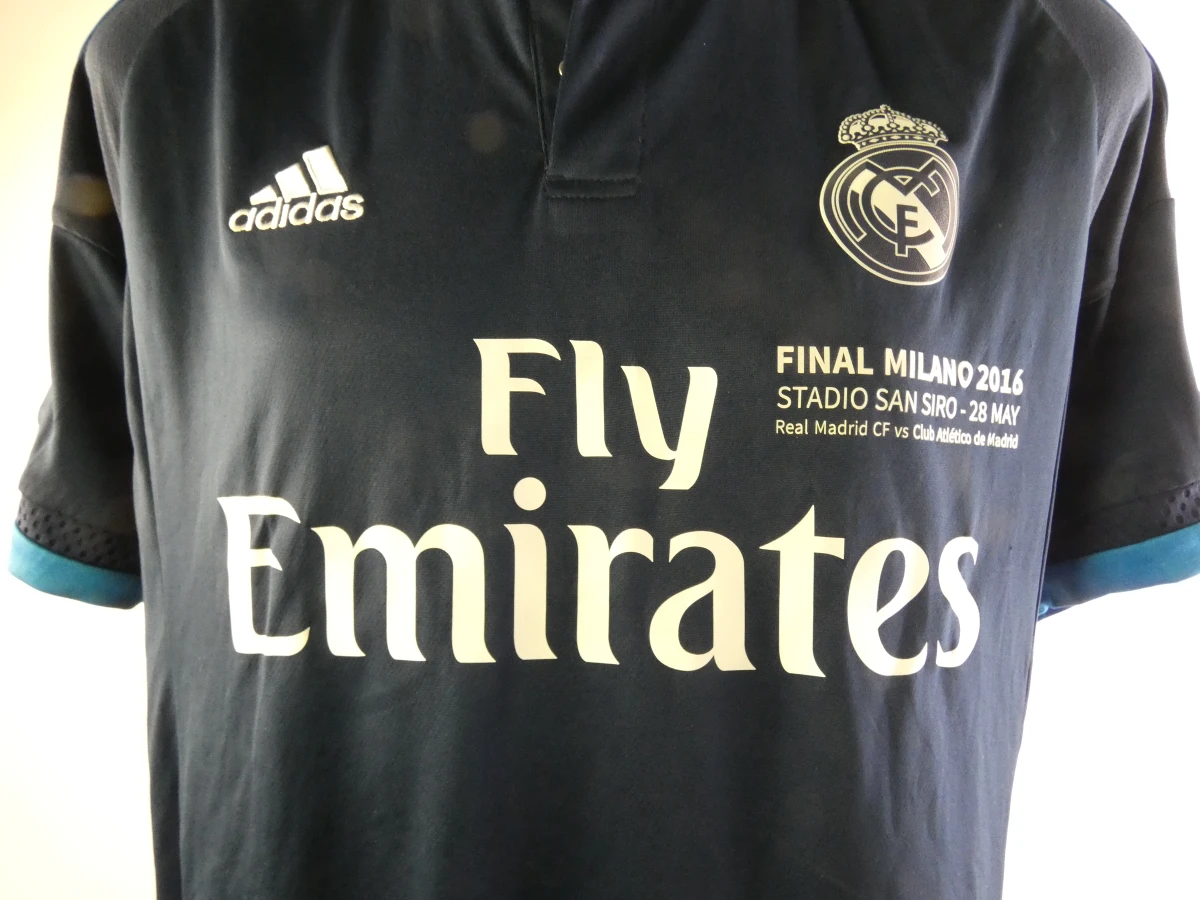 Real Madrid voetbalshirt Final Milano 2016 maat M - foto 4