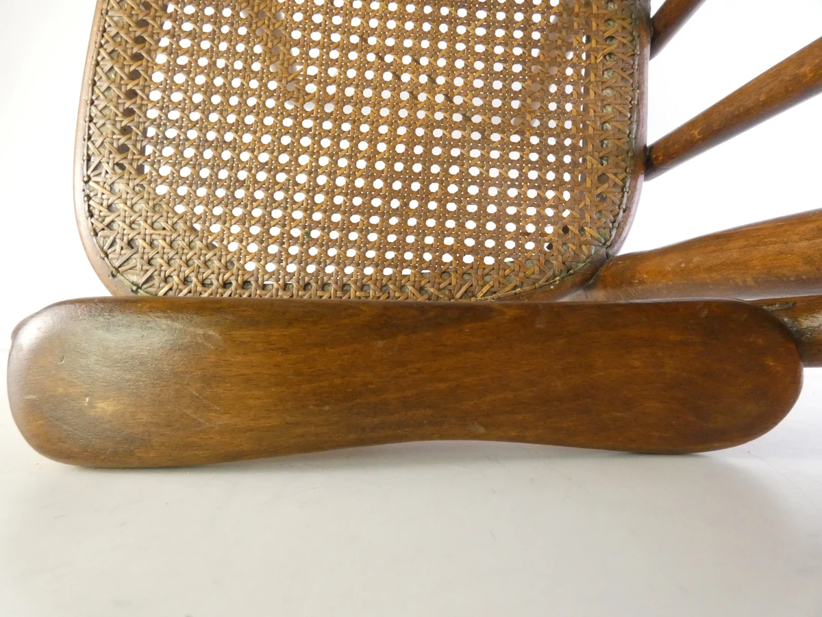 Thonet kindsstoel met gevlochten zitting en armleuningen - foto 6