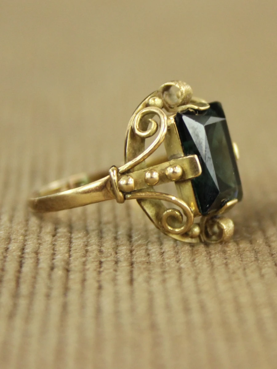 14 karaats gouden ring met groene steen - foto 5