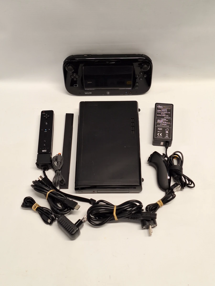 Nintendo Wii U 32 GB complete console-set – GamePad, Wii Remote, Nunchuk & accessoires - foto 2