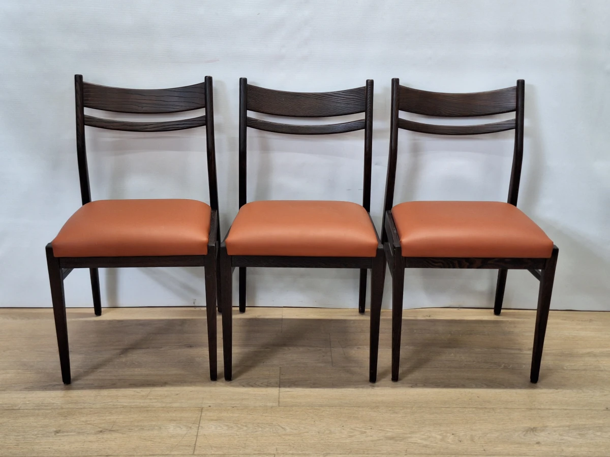Set van 6 vintage Mid-Century eetkamerstoelen - donker hout & cognackleurige zitting - foto 4