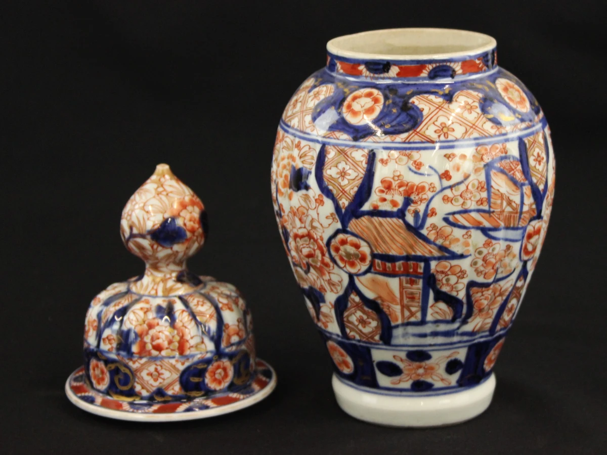 Samengestelde garnituur van porselein in Japanse Imari-stijl - foto 7