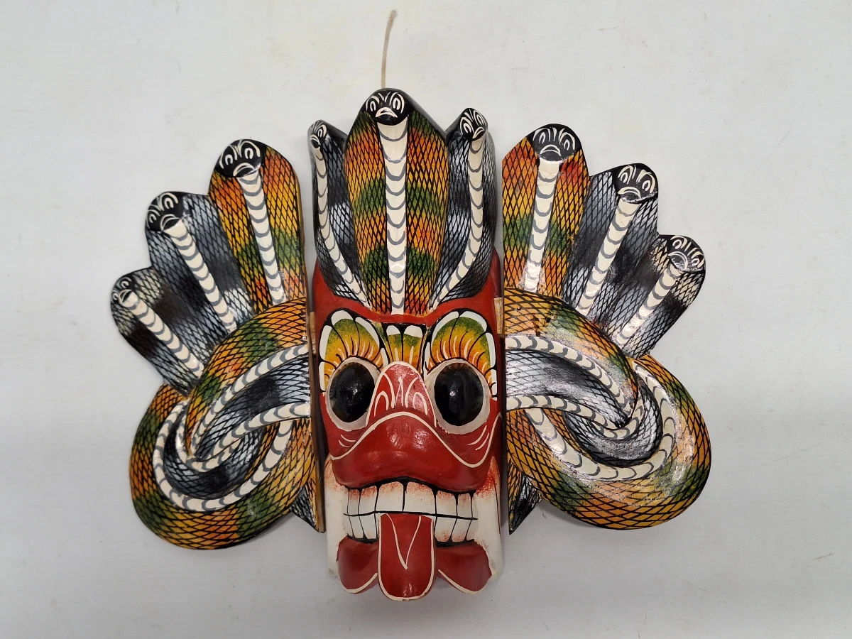 Traditioneel Sri Lankaans Naga Raksha masker handgesneden hout - foto 2