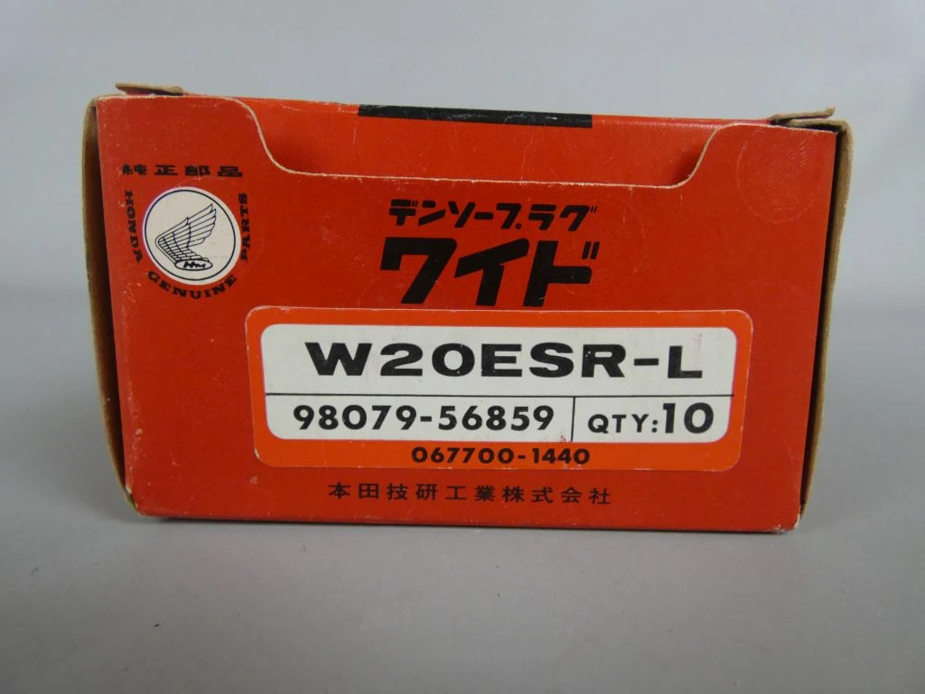 Set van 10 nieuwe bougies W20ESR-L in originele verpakking - foto 2