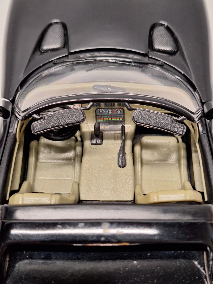 Set van 3 Modelauto's - Bburago 1:18 - Ferrari 296 GTB, Bugatti EB110 & Dodge Viper RT/10 - foto 16