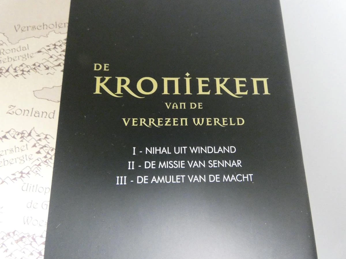 3 Boeken de kronieken van de verrezen wereld - foto 9