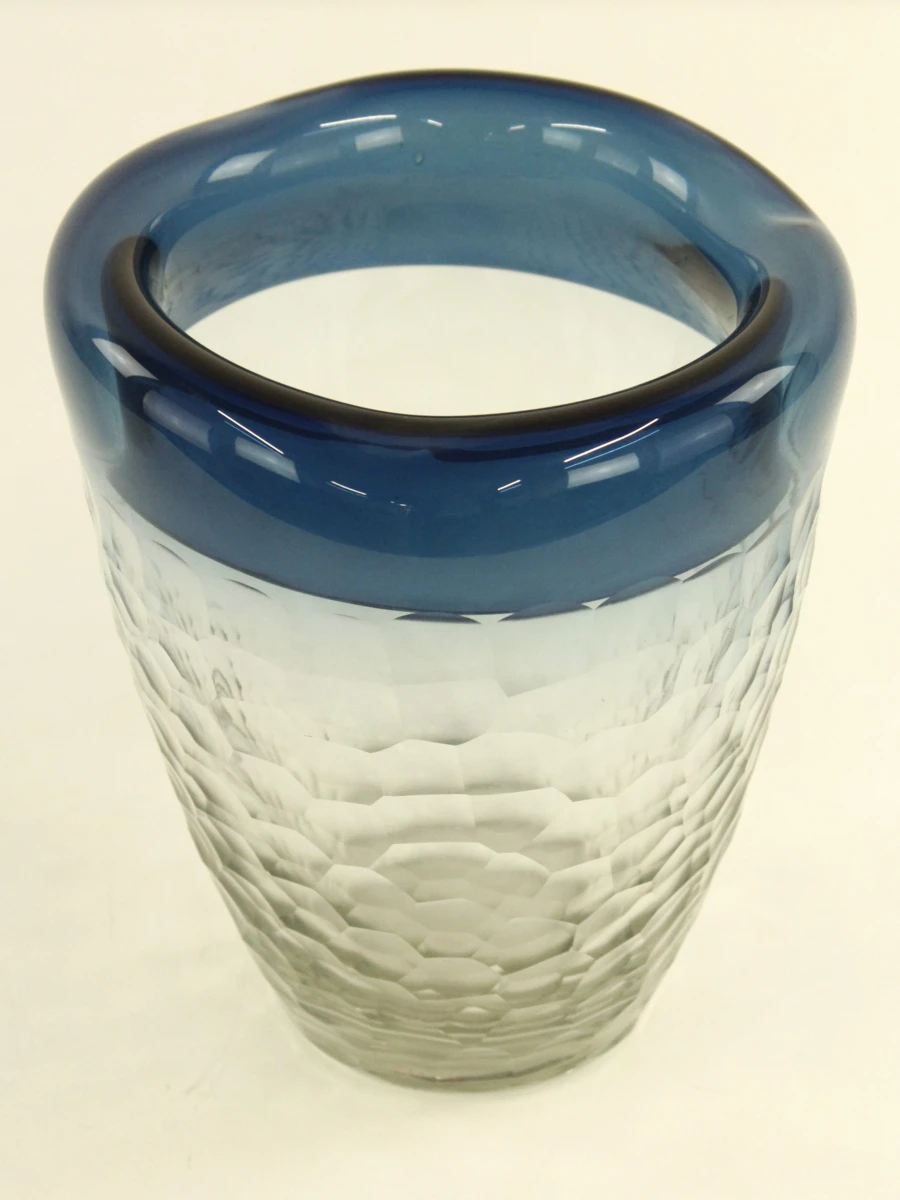 Kare design glazen vaas met blauwe rand - foto 7