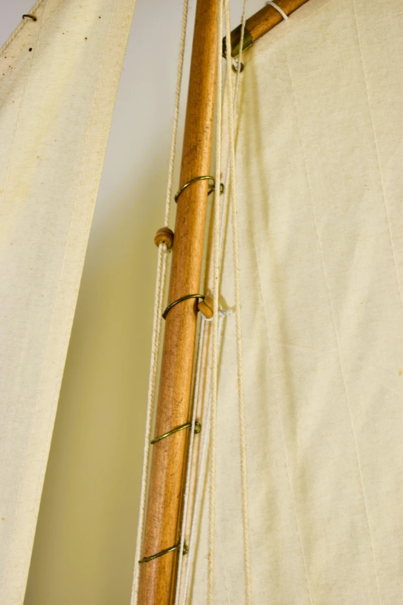 Groot houten scheepsmodel van klassieke zeilschoener, 120 cm - foto 11