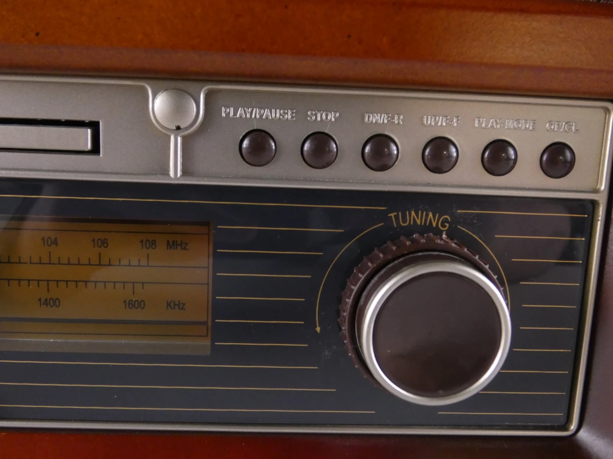Roadstar platenspeler met radio en cd-speler in houten kast - foto 8