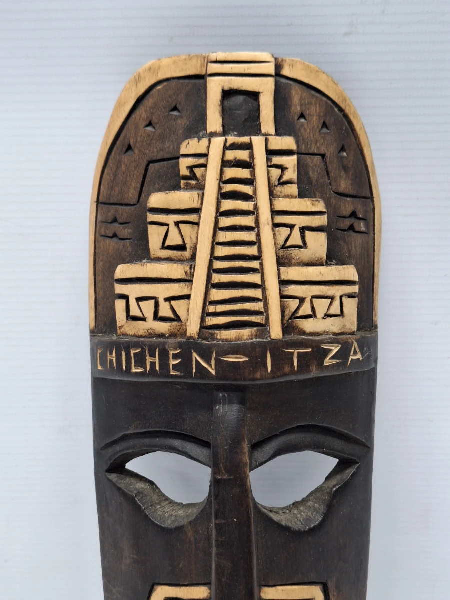 Set van twee handgesneden houten wandmaskers uit Afrika en Mexico - foto 10