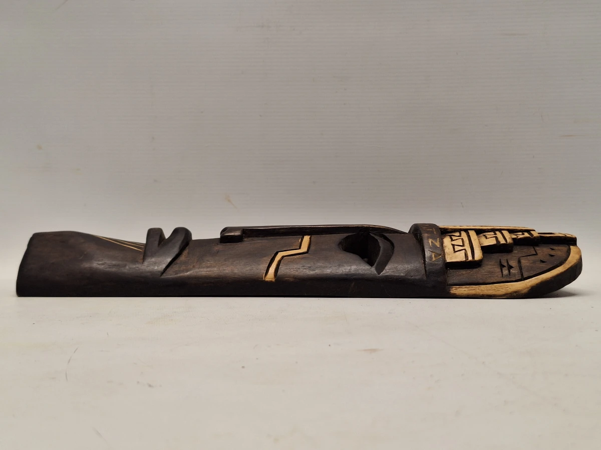 Set van twee handgesneden houten wandmaskers uit Afrika en Mexico - foto 13