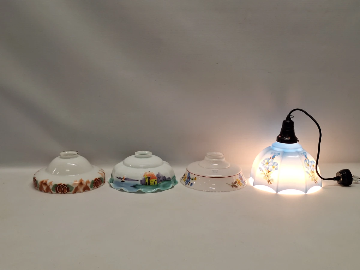 Vintage hanglamp met 3 extra verwisselbare opalineglazen kappen – handbeschilderd bloemendecor - foto 2