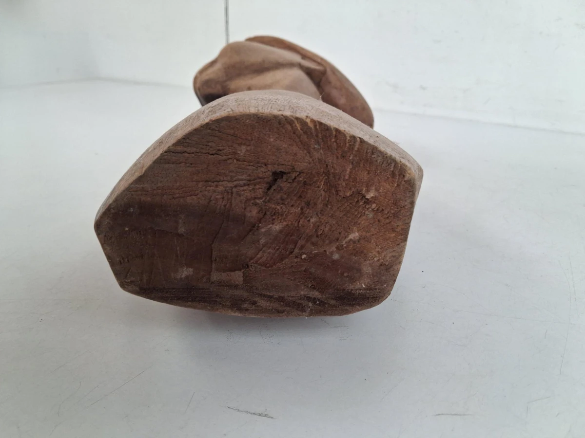 Handgesneden houten buste - foto 6