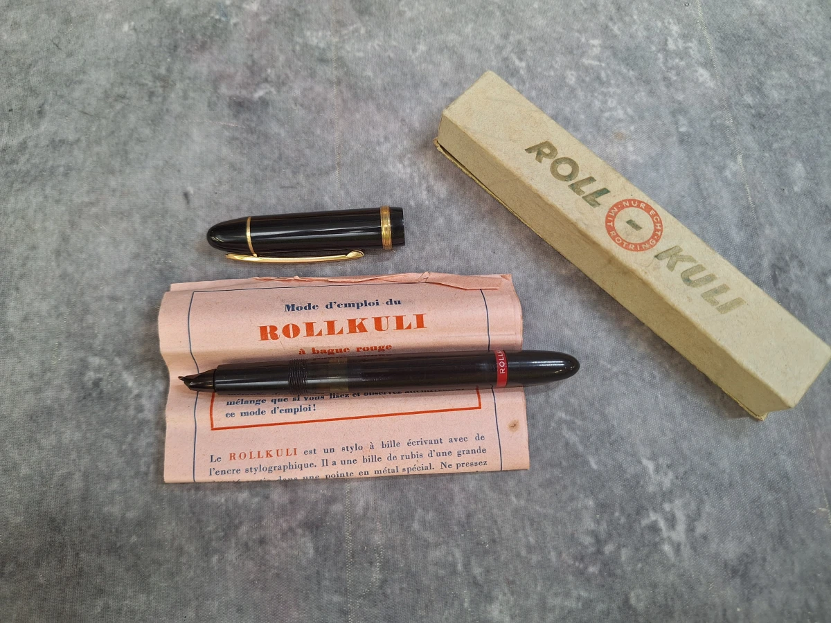 Verzameling vintage kantoorbenodigdheden en tekenattributen van o.a. Rotring, Apsco en Scotch - foto 21