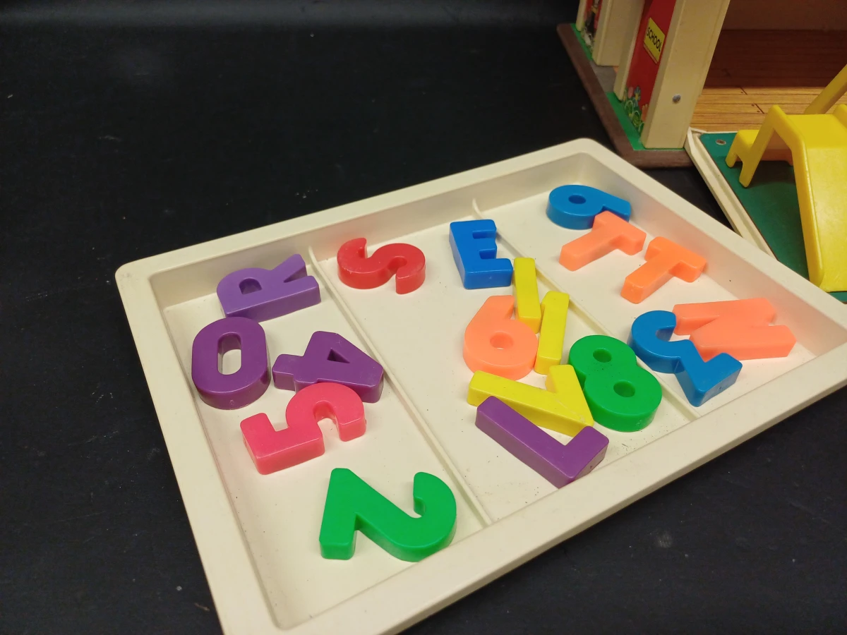 Fisher-Price Schoolgebouw uit 1971 - foto 8
