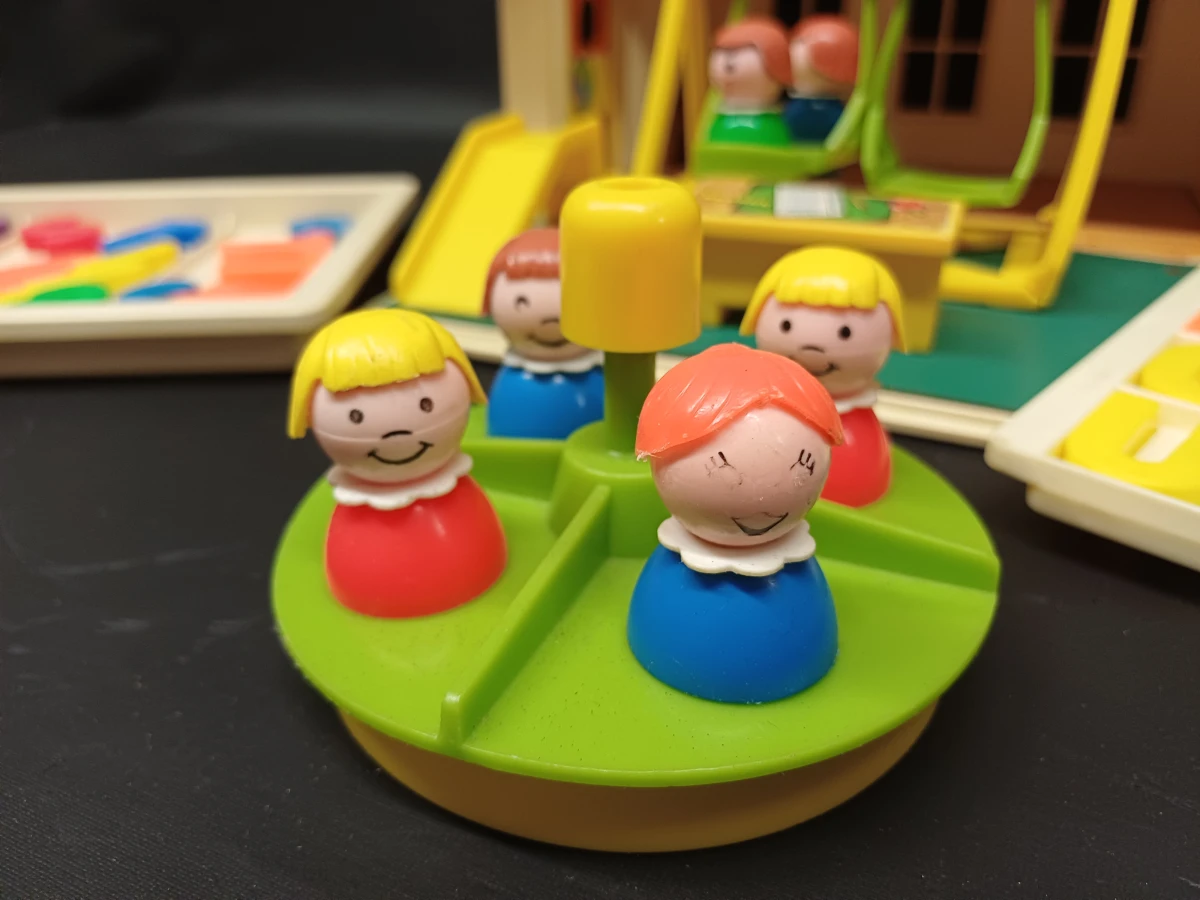 Fisher-Price Schoolgebouw uit 1971 - foto 9
