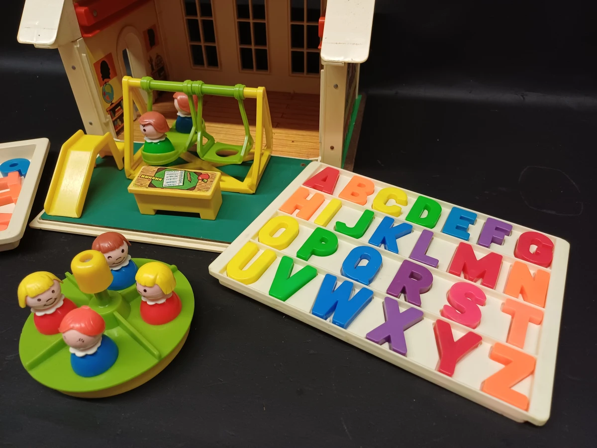Fisher-Price Schoolgebouw uit 1971 - foto 6