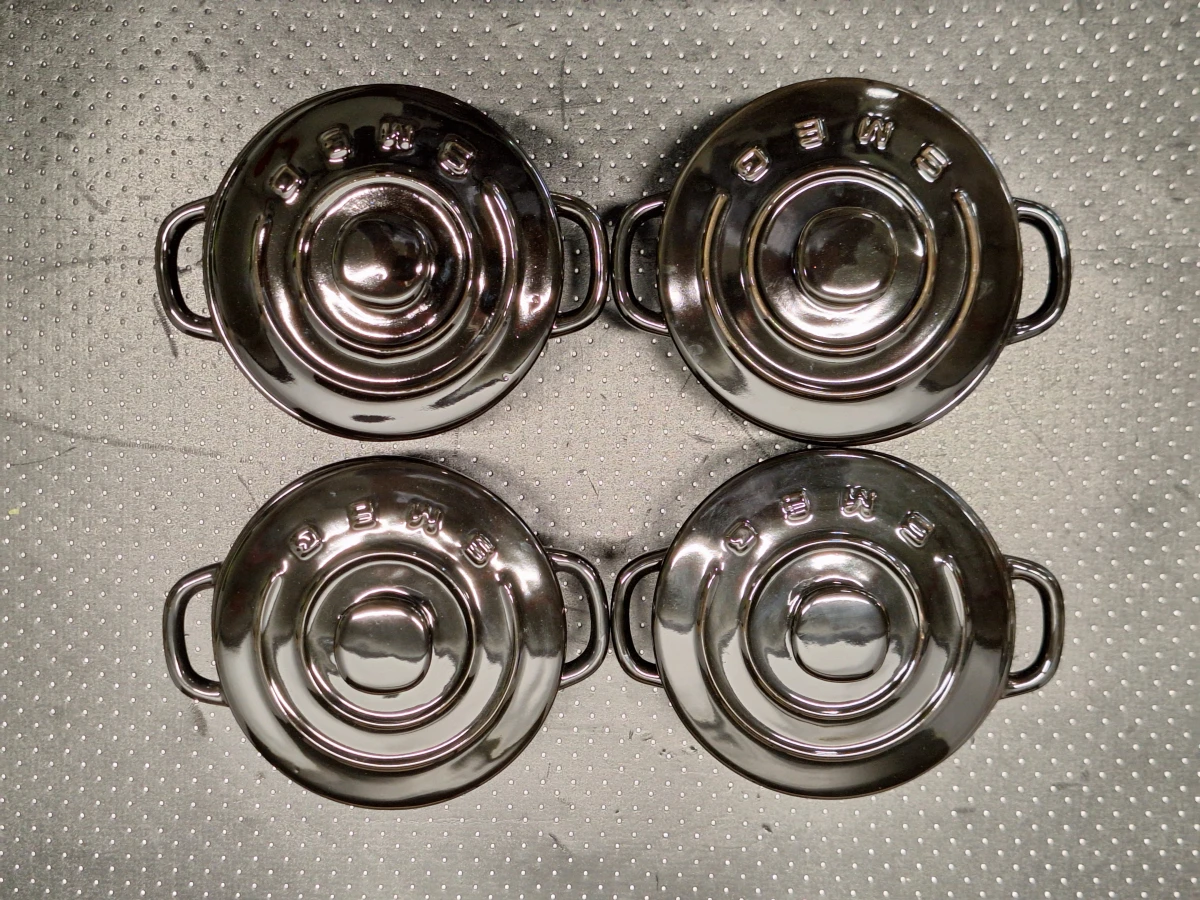 Set van 4 Smeg Mini Cocottes / Stoofpotjes met Deksel - Zwart Keramiek (2x Set van 2 in Originele Doos) - foto 8