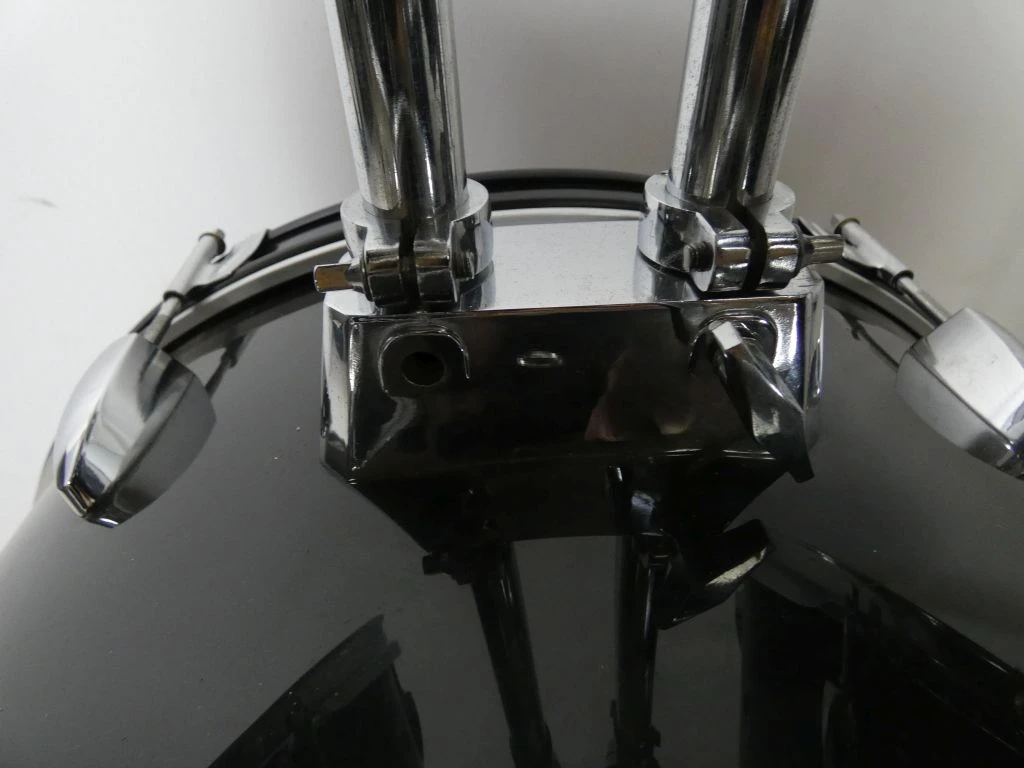 Compleet drumstel met bekkens en drumstokken - foto 15