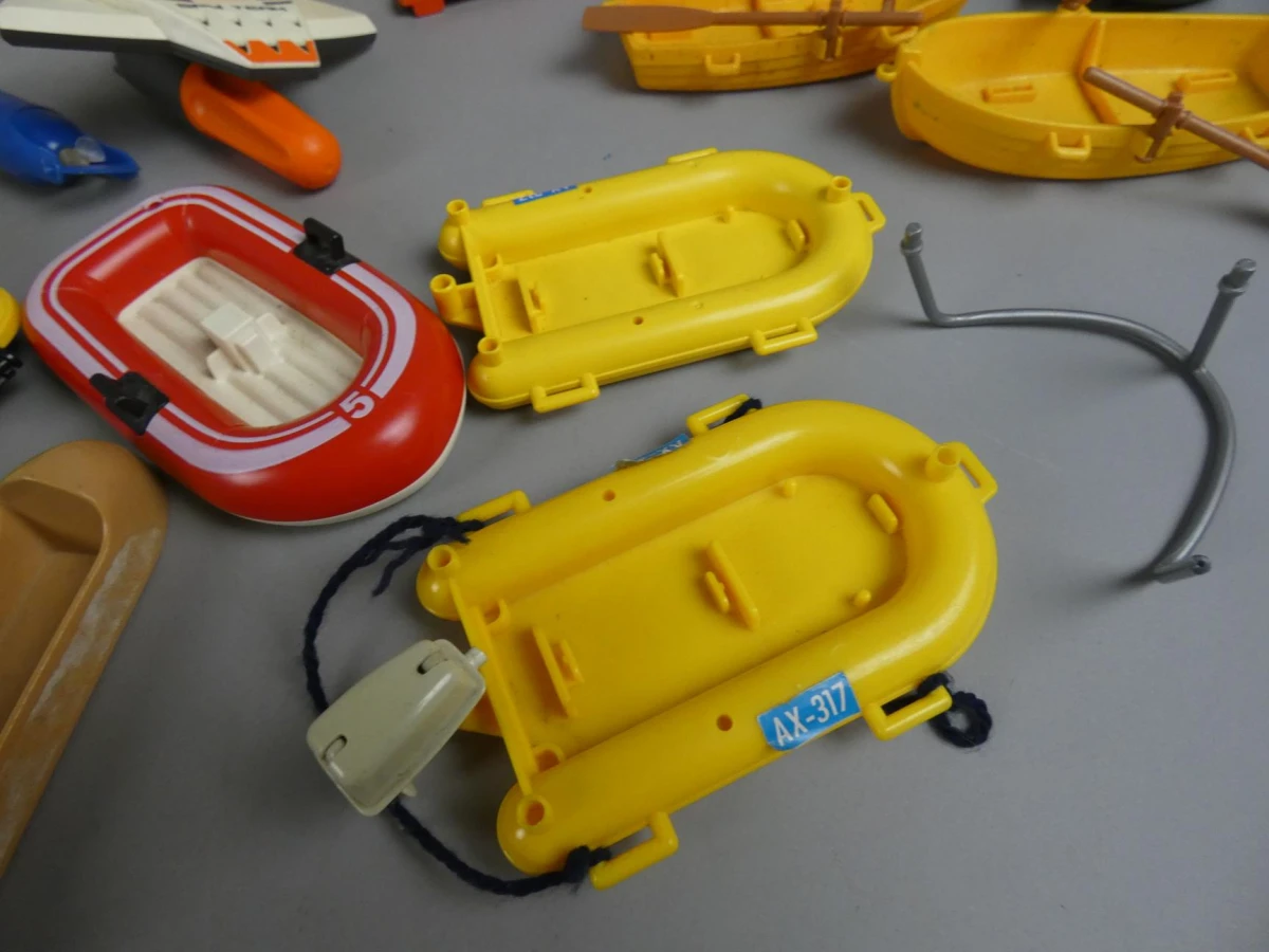 Verzameling vintage Playmobil boten en watersportaccessoires - foto 9