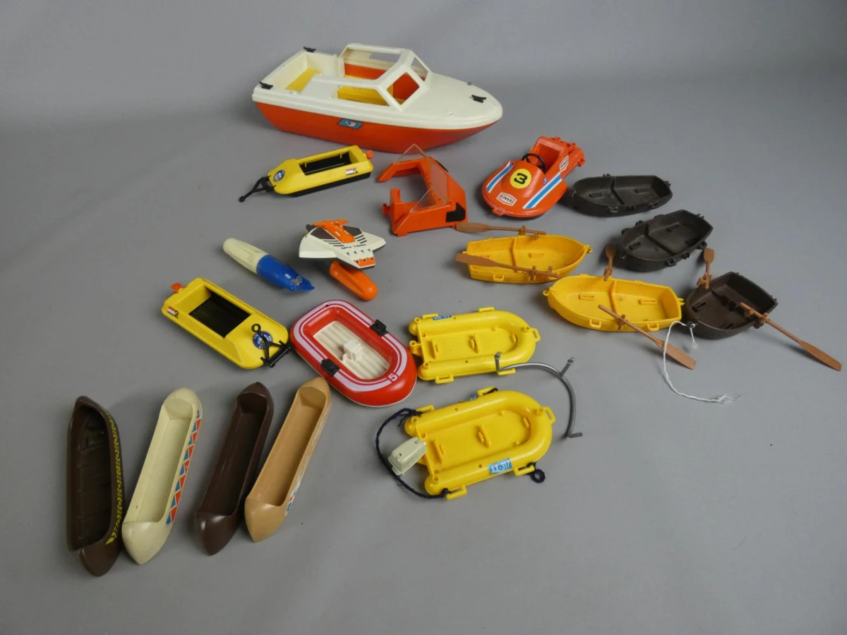 Verzameling vintage Playmobil boten en watersportaccessoires - foto 2