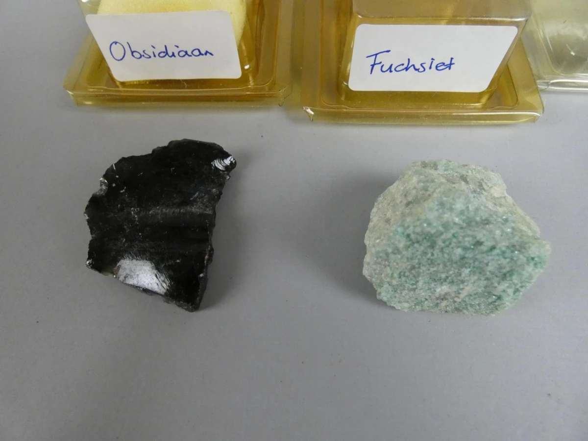 Verzameling mineralen en gesteenten - foto 2