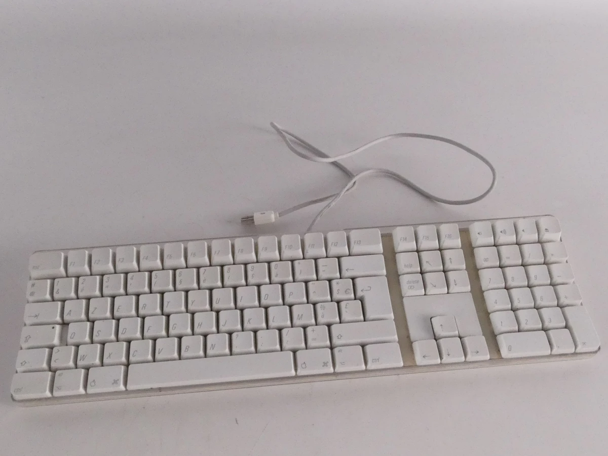 Apple iMac met toetsenbord en muis - foto 13
