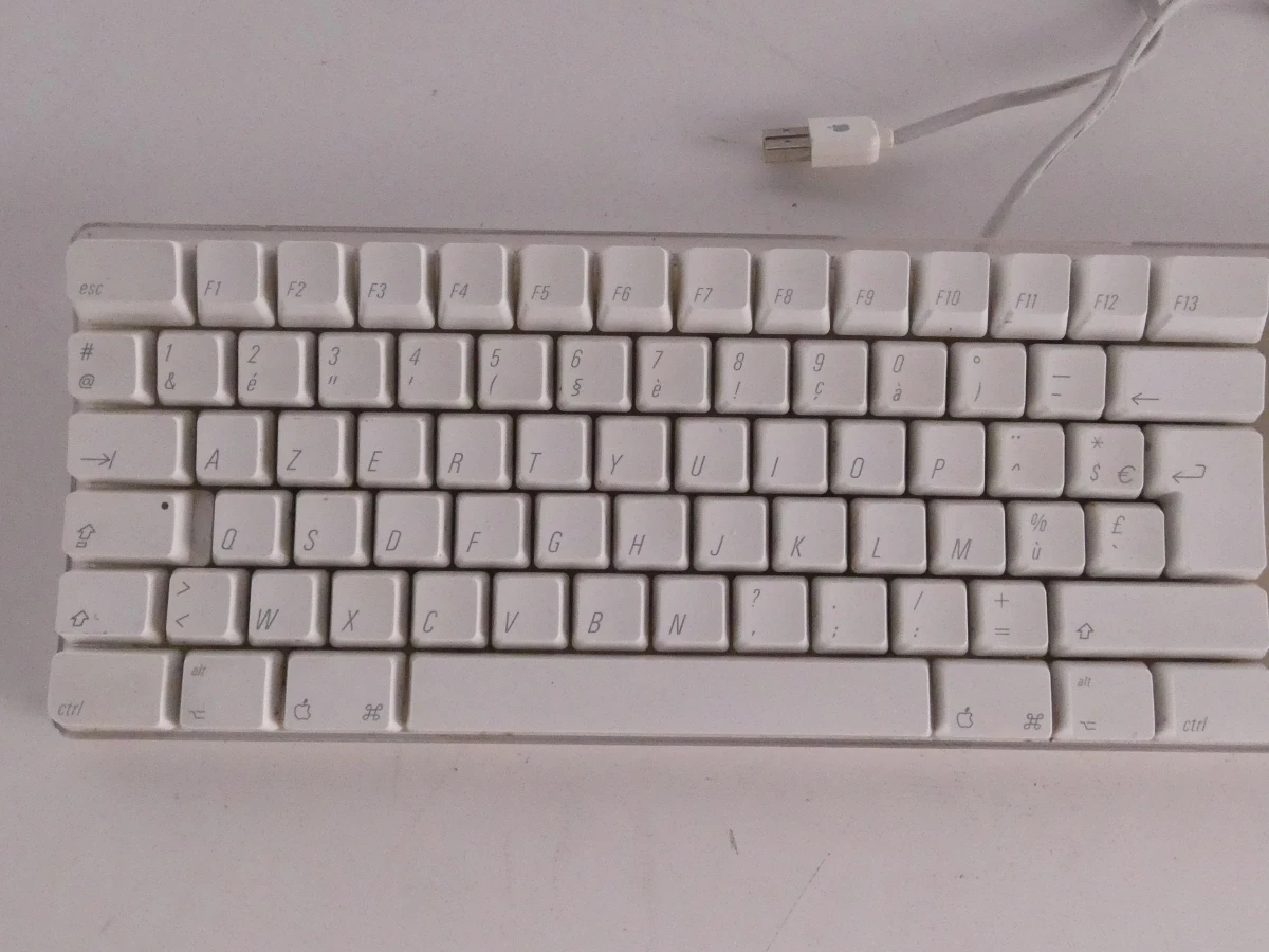 Apple iMac met toetsenbord en muis - foto 14