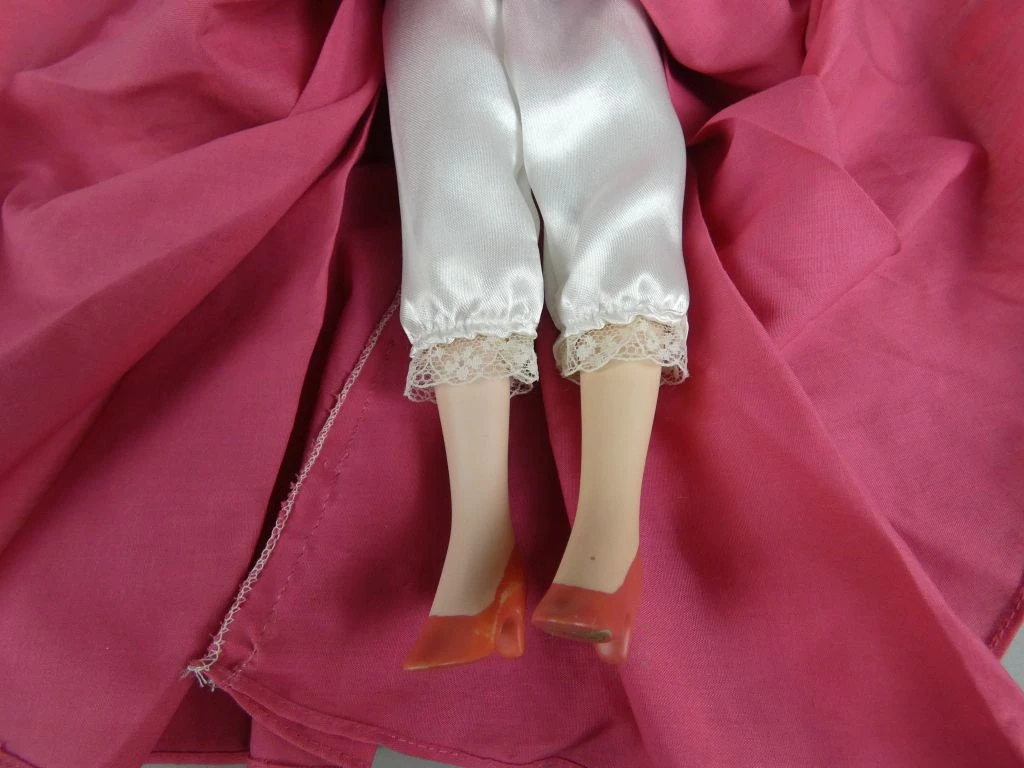 Vintage keramische Disney pop in roze jurk - foto 2