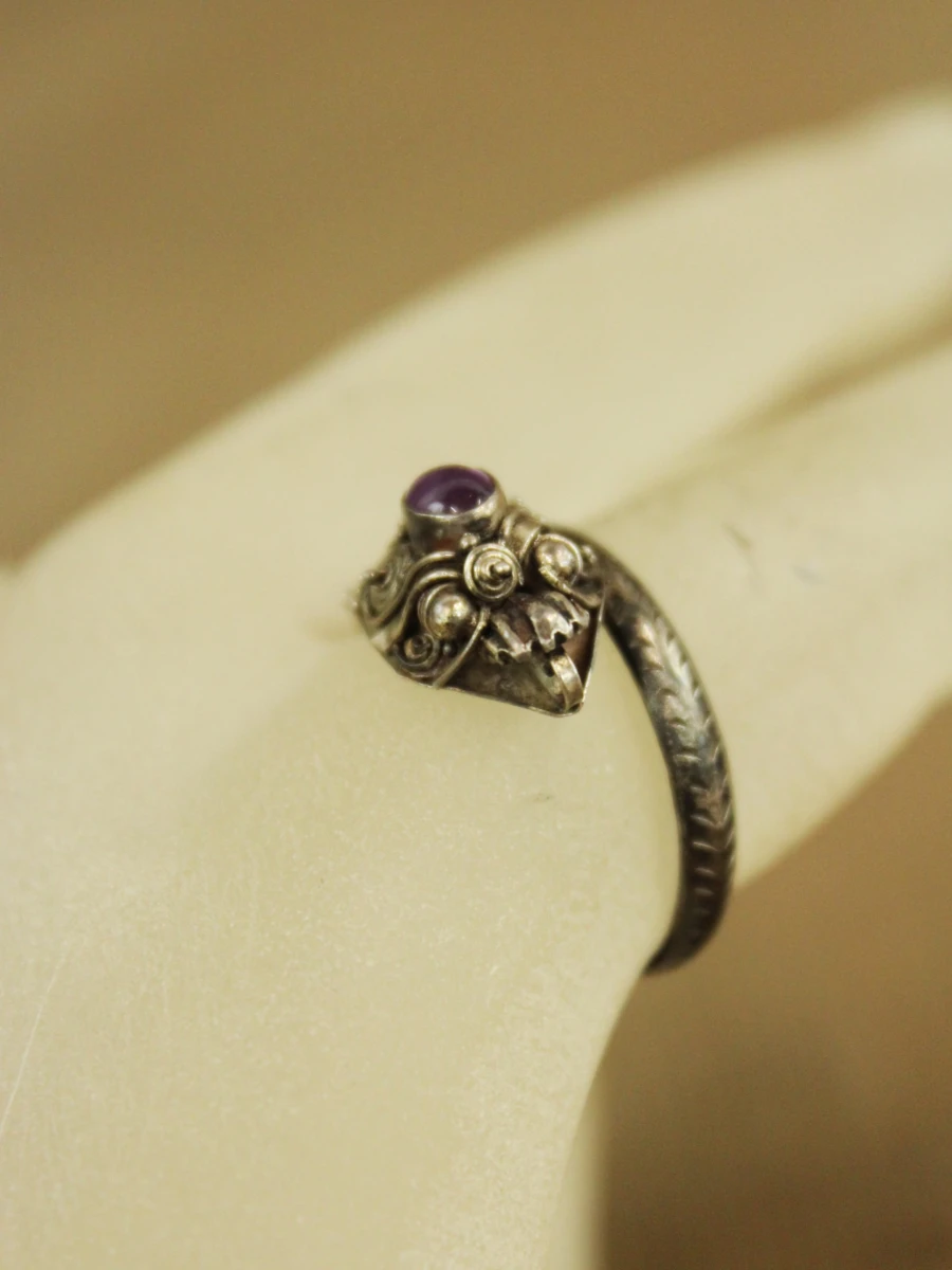 Vintage Aziatische sterling zilveren drakenring met amethist en verguld accent - foto 2