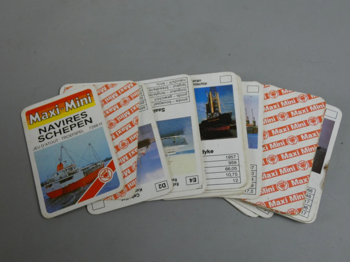 Vintage miniatuurset speelgoed en kwartetspel - foto 2