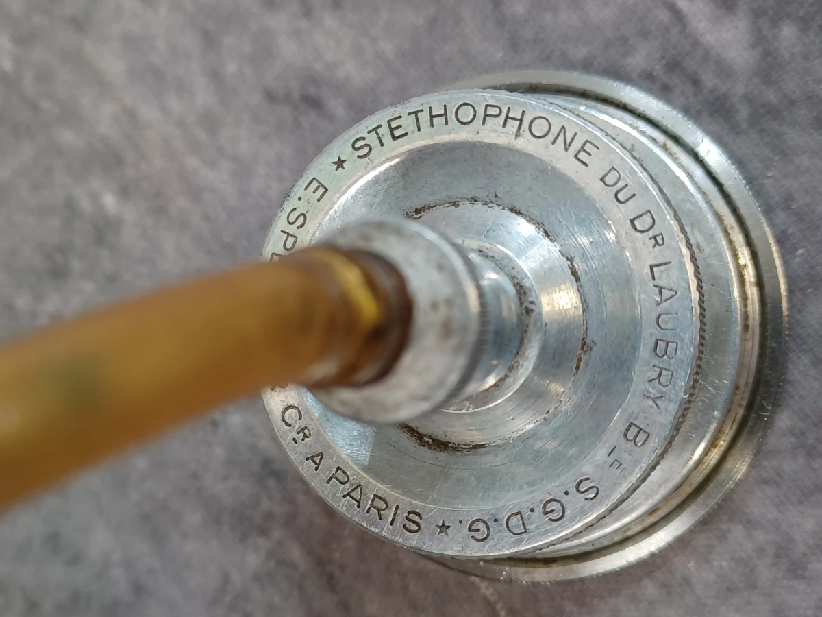 Uitgebreide en historische medische dokterset met Original Record instrumentendoos, diagnostische instrumenten en medicijnblikken - foto 22