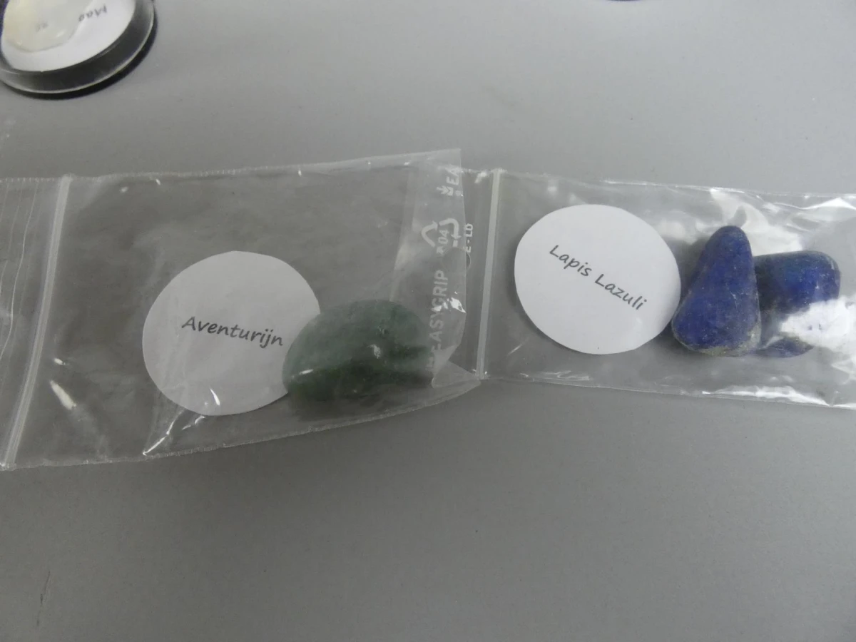 Mini Mineralen- en edelstenenverzameling - foto 6