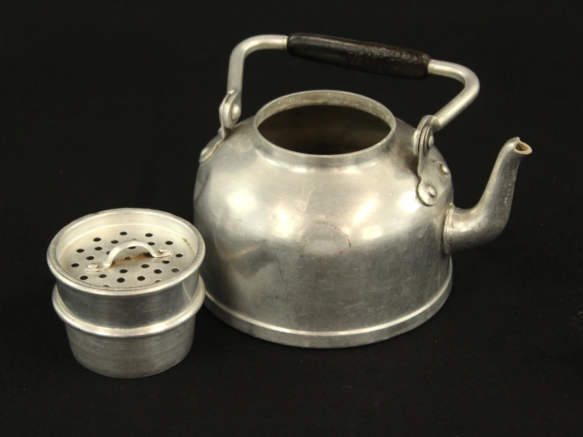 Vintage aluminium kook en thee speelservies set voor kinderen - foto 8