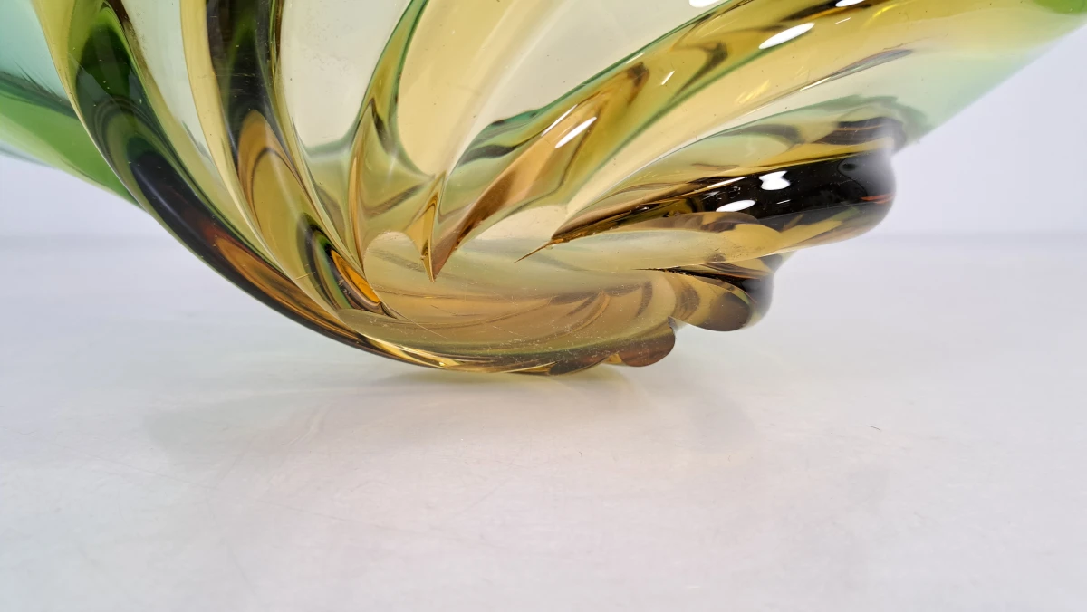 Decoratieve glazen schaal met groene en gele tinten - foto 4