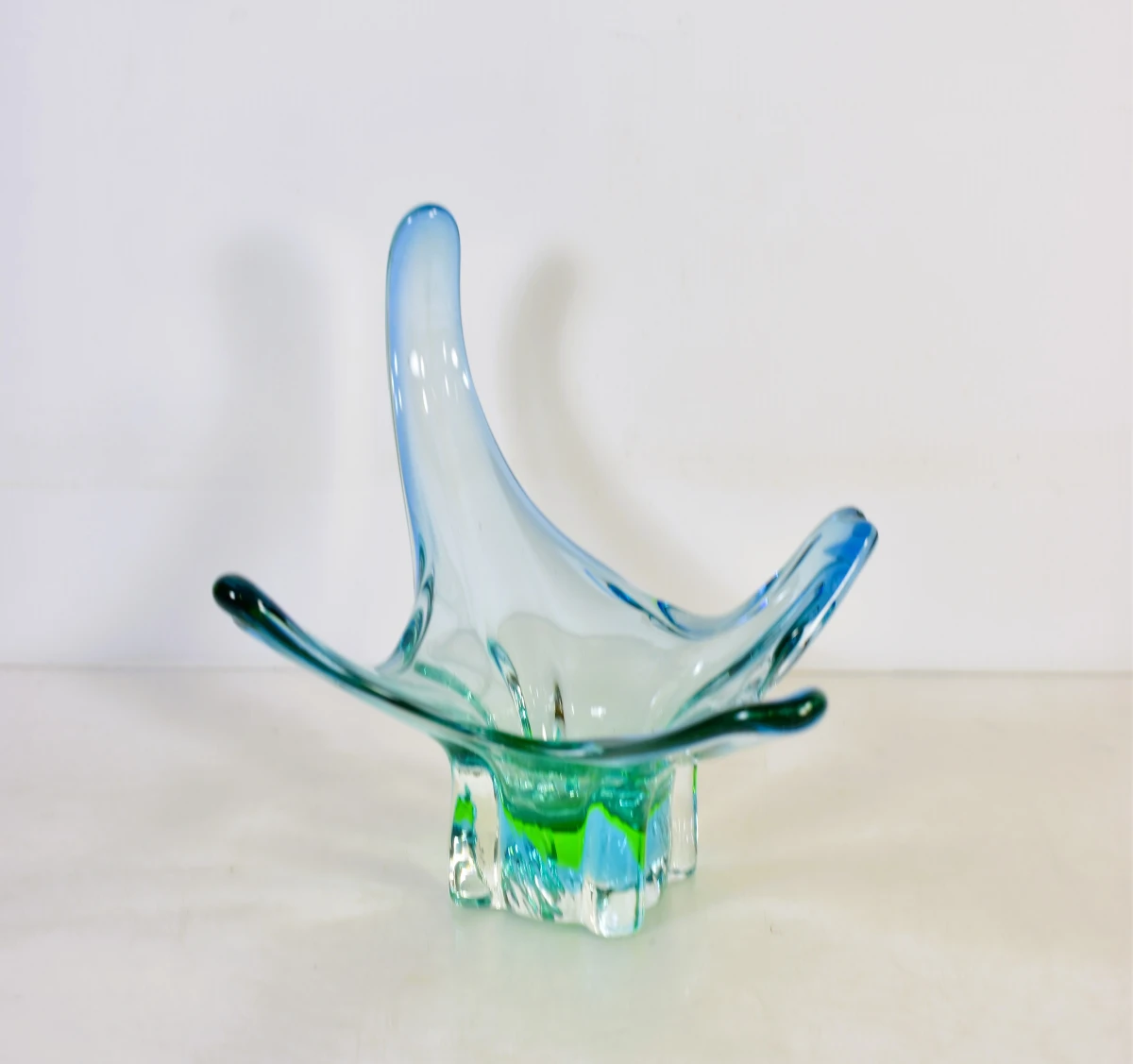 Mid-century glazen schaal in Murano-stijl met uv-fluorescentie - foto 4