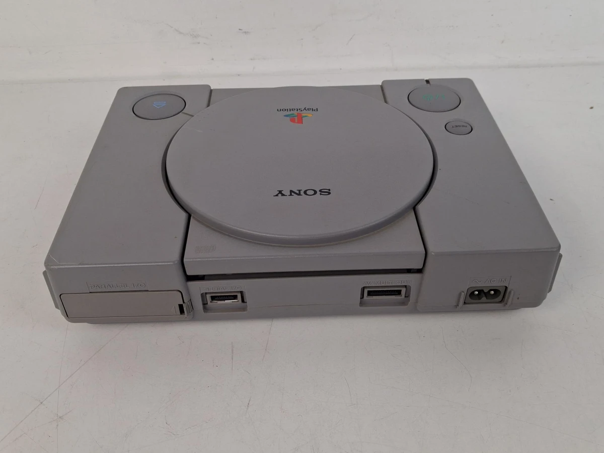 Playstation 1 console met twee controllers - foto 6