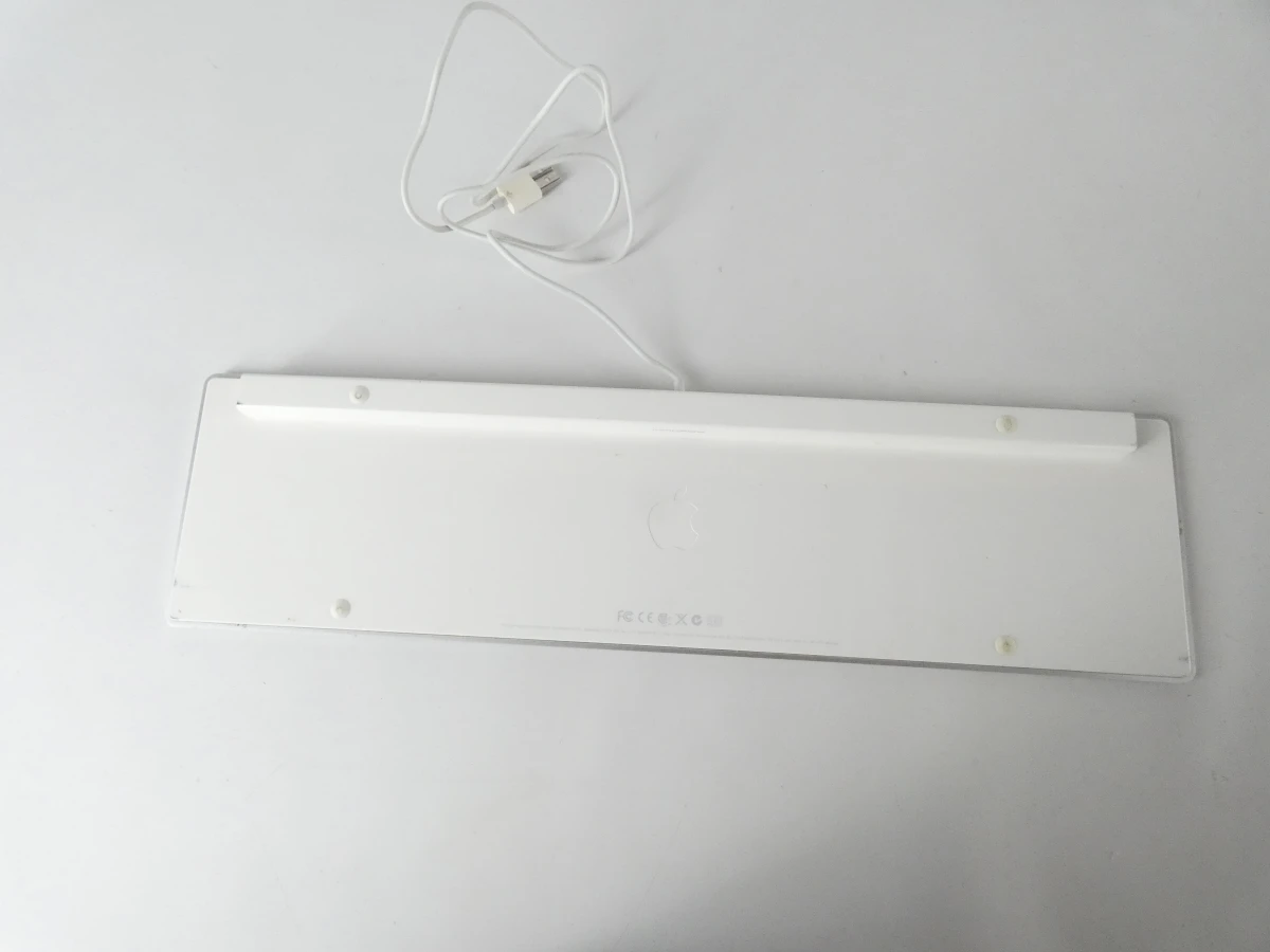 Apple iMac 21.5-inch(A1311) met toetsenbord, muis en Lightning USB-kabel - foto 10