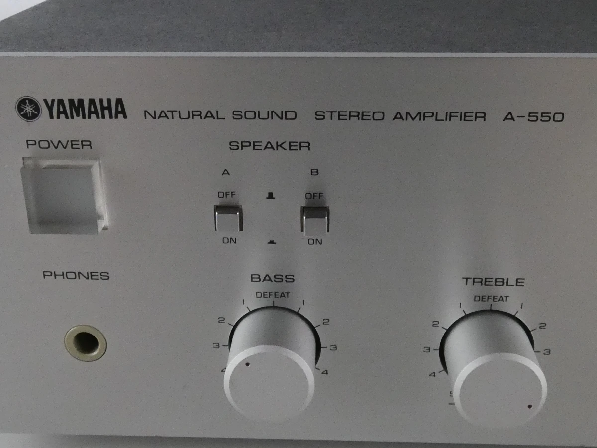 Yamaha stereo versterker A-550 - foto 3