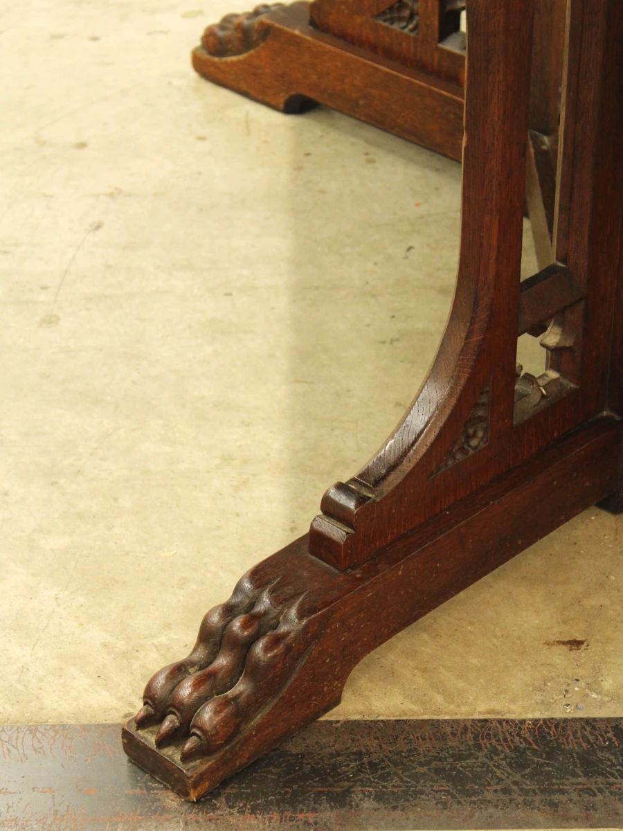 Neogotische houten eettafel - foto 6
