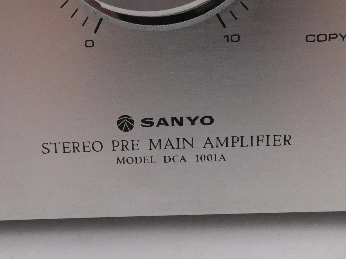 Sanyo stereo voorversterker DCA 1001A - foto 3