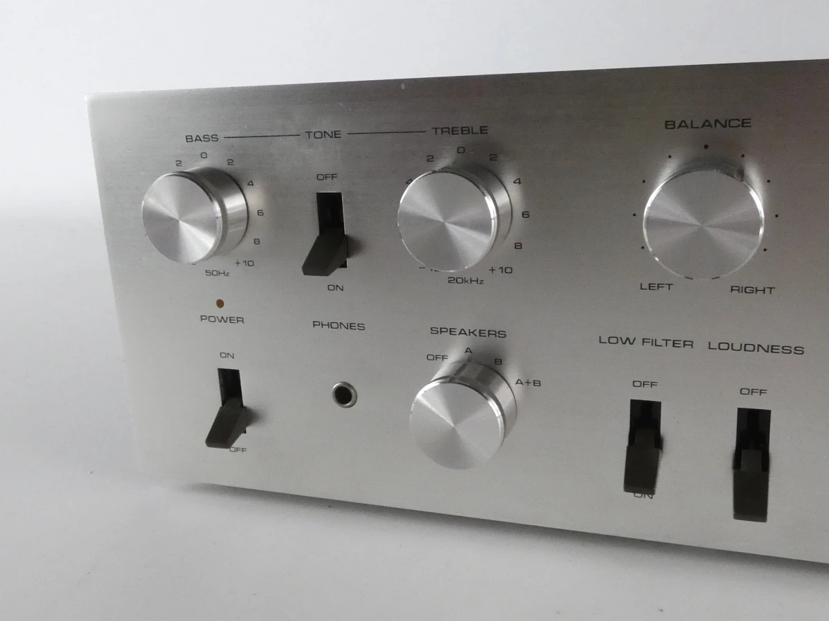 Sanyo stereo voorversterker DCA 1001A - foto 4