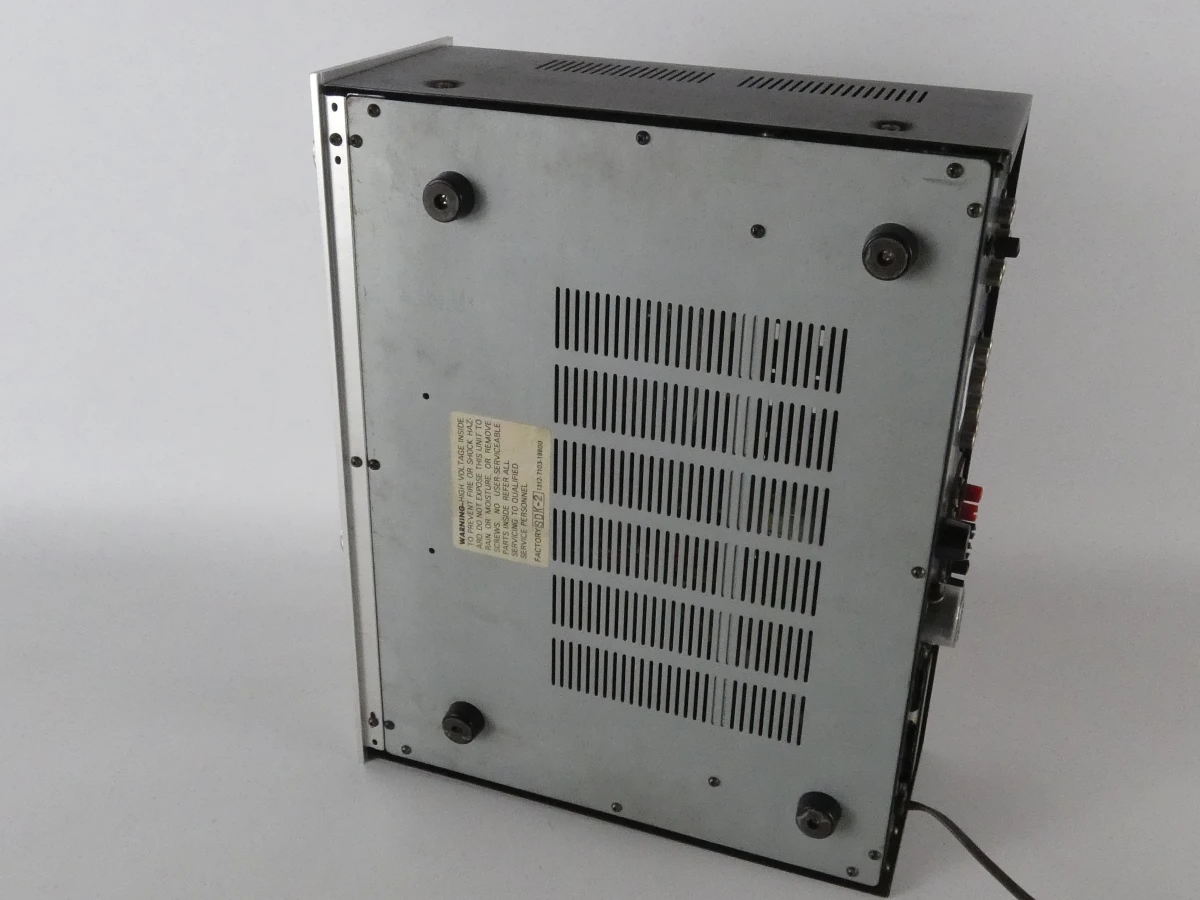 Sanyo stereo voorversterker DCA 1001A - foto 15