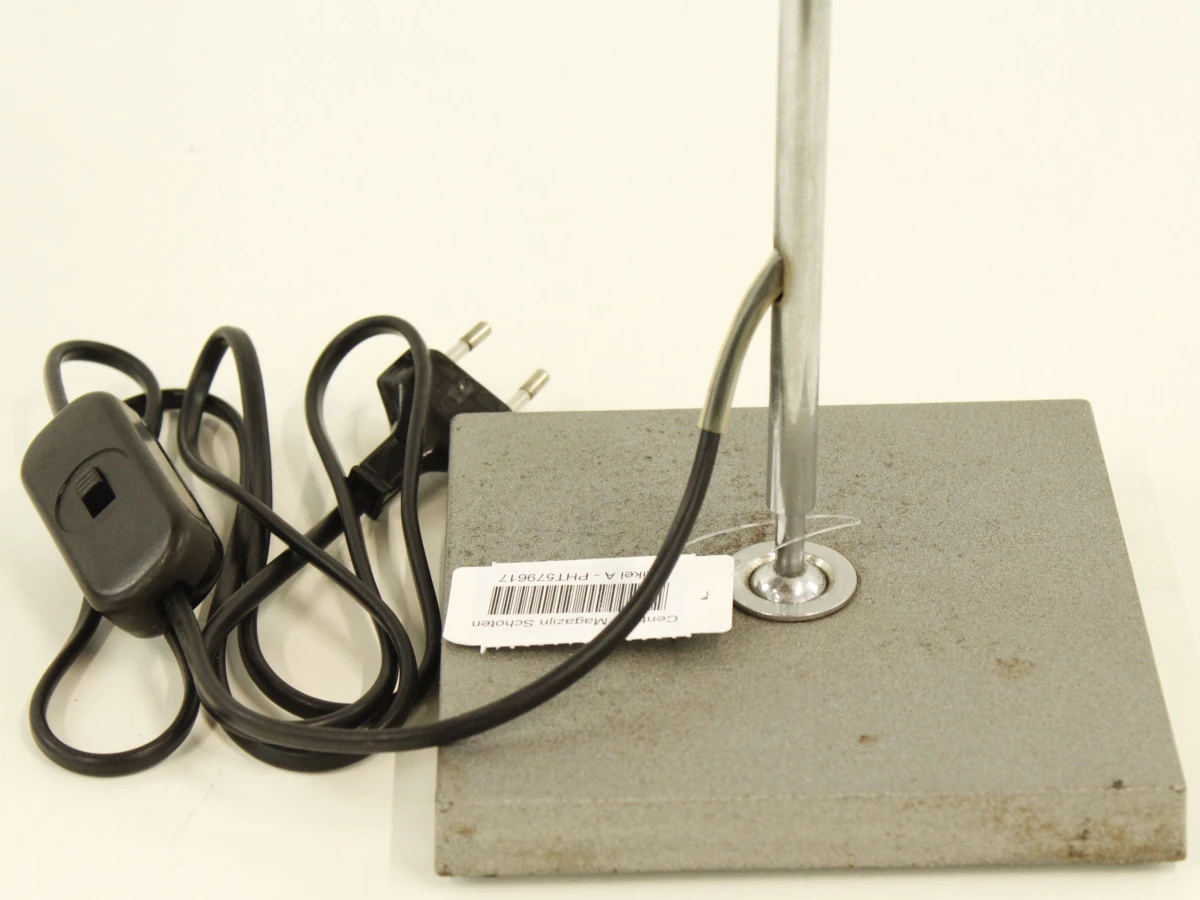 Moderne metalen bureaulamp met grijze kap - foto 3