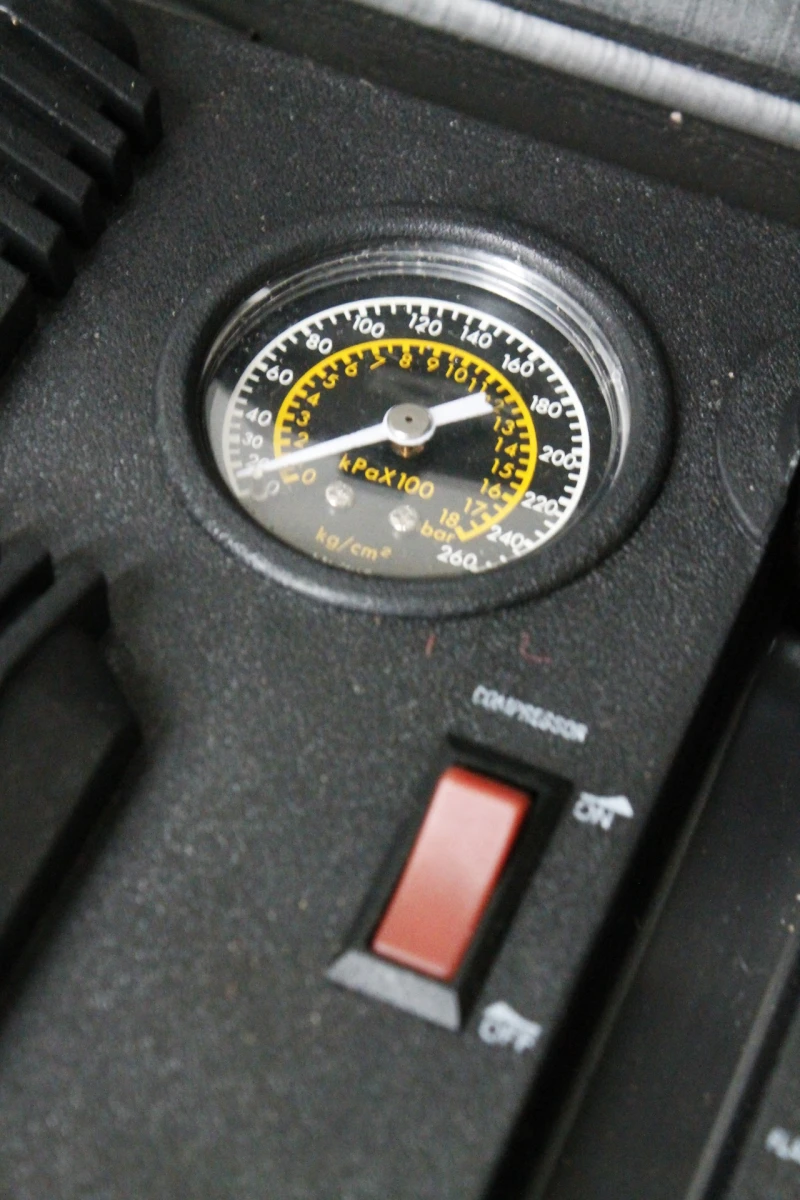 Good Hope Noodcompressor voor Auto's - foto 5