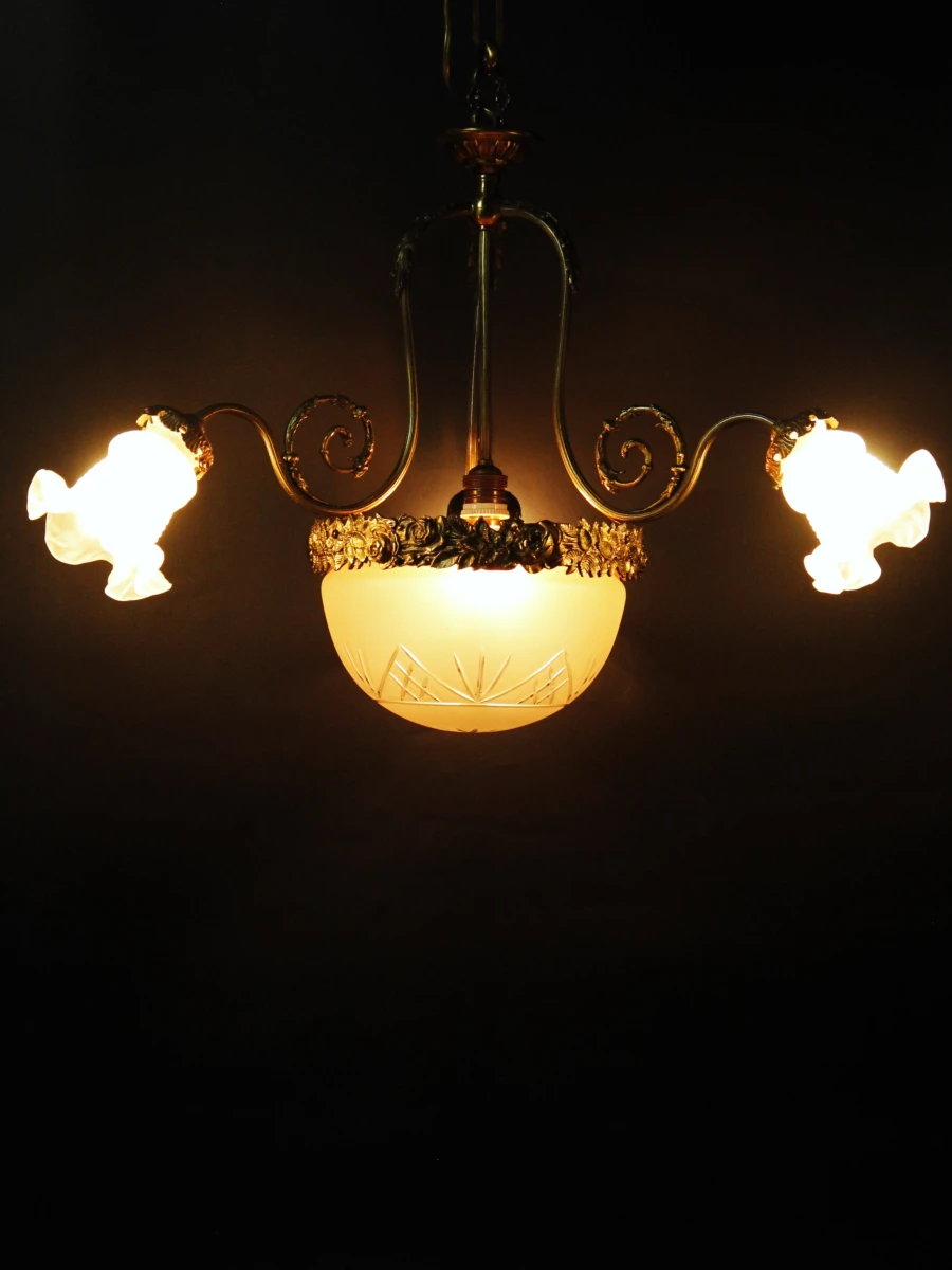 Antieke hanglamp met glas en messing decoratie - foto 13