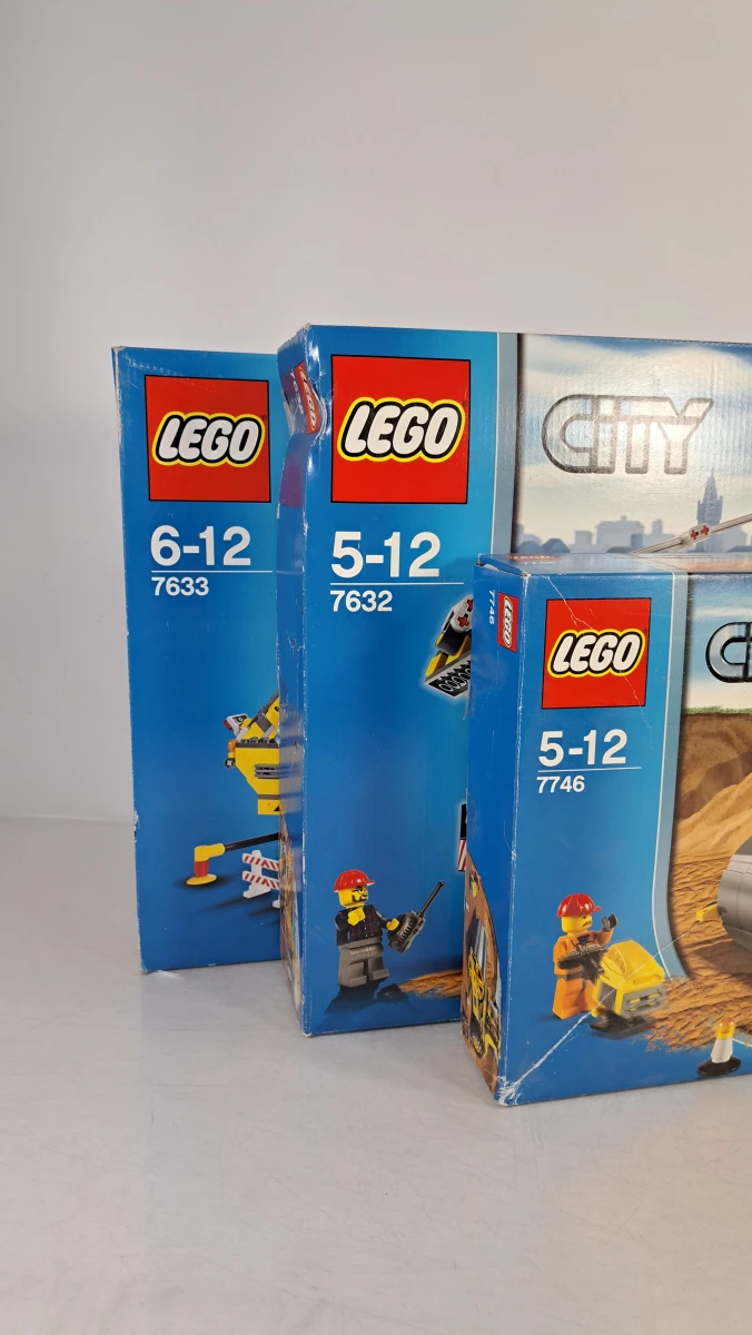 Drie Lego City bouwsets met kranen en walsen - foto 3