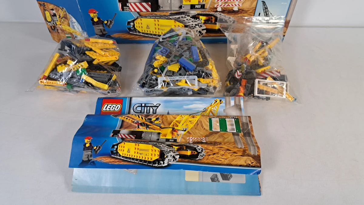 Drie Lego City bouwsets met kranen en walsen - foto 7