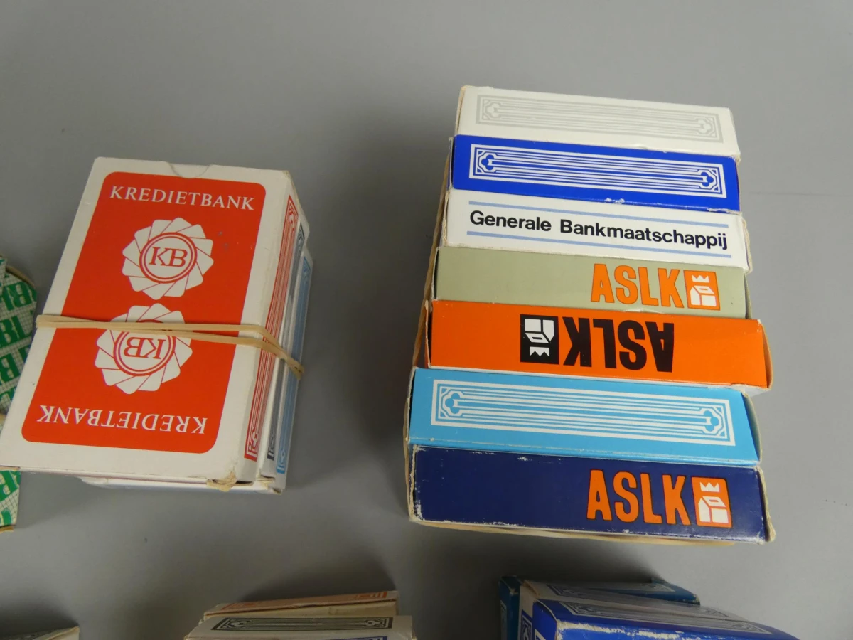 25 sets speelkaarten banken - foto 2